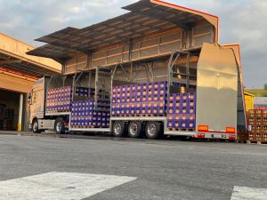 /assets/images/3/Getr%C3%A4nkefl%C3%BCgelaufbau%2C%20Getr%C3%A4nketiefbett%2C%20Getr%C3%A4nketransport%2C%20meusburger-8b602fb1.jpg